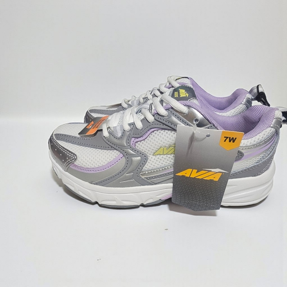 NIB Avia 5000 Women's Size 7 Wide Silver Purple Leather And Mesh Sneaker